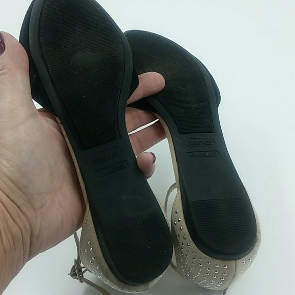 RAMPAGE l Pointed Toe Suede Flat - Picture 6 of 6
